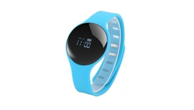 Lunar Bluetooth Smartwatch Deal Price £12.99