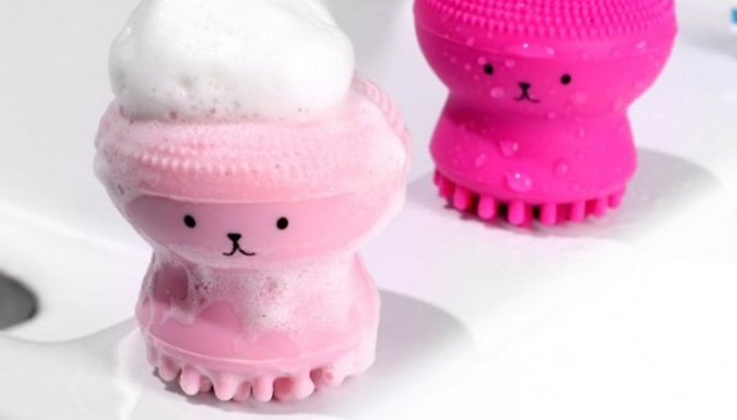 Small Octopus Facial Cleaning Brush - 5 Colours & 1 or 2 Packs from Discount Experts