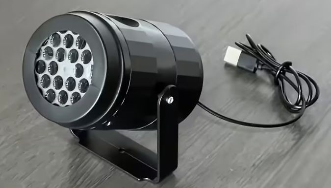 USB-Powered Snowflake Projection Lamp