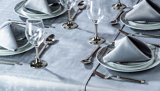 Sparkle Merry Christmas Table Cloth Set - 6 Options
