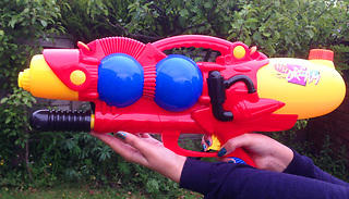 Super Blaster Soaker Water Gun - 4 Sizes